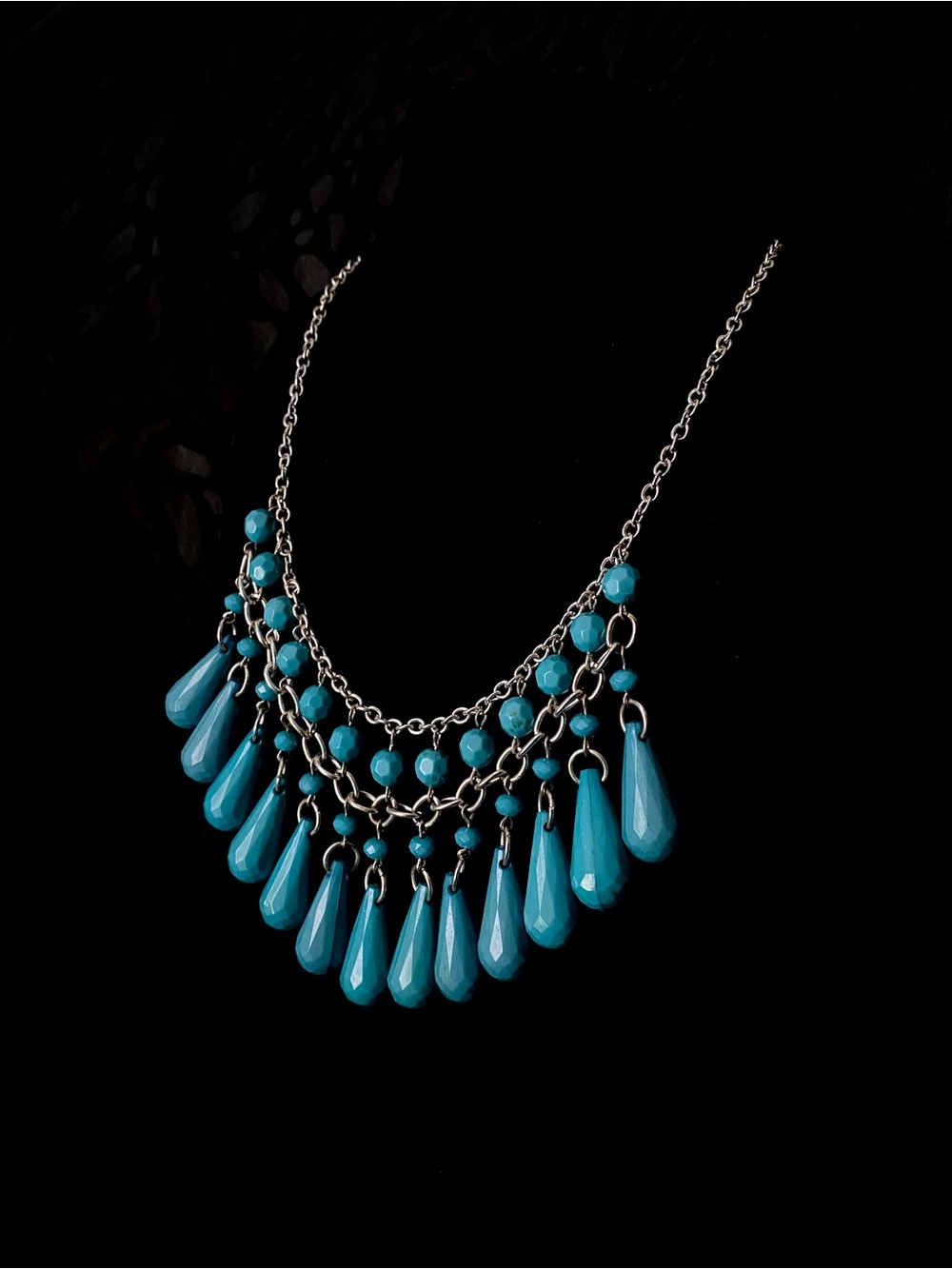 Silver-Tone Teal/Turquoise Faceted Crystal Teardrop Fringe Bib Necklace